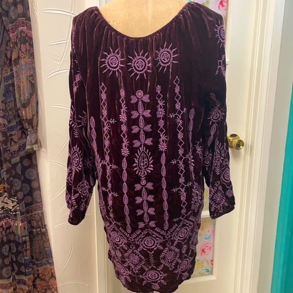 Johnny was Velvet Top - Picture 2 of 4